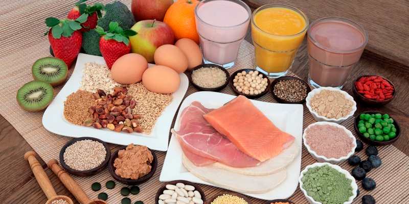 Bổ sung các thực phẩm giàu protein vào bữa ăn hàng ngày