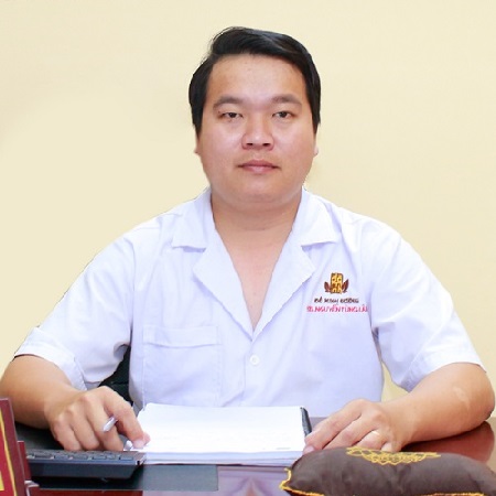 Bác sĩ Nguyễn Tùng Lâm