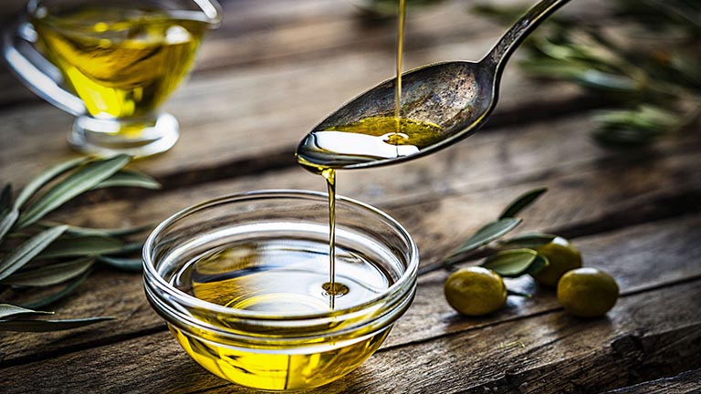 Dầu olive có nhiều lợi ích cho làn da và sức khỏe