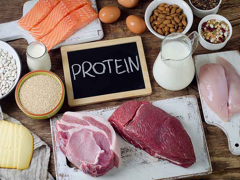 sau mổ ung thư đại tràng nên ăn thực phẩm giàu protein